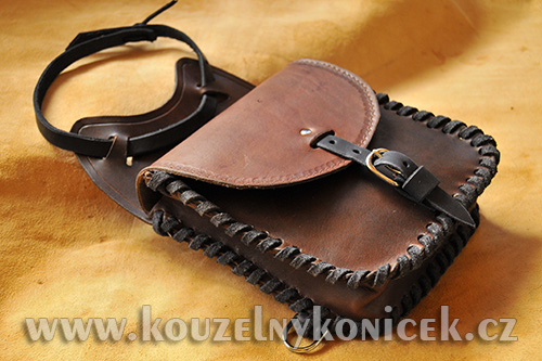 Brašnička na hrušku WADE